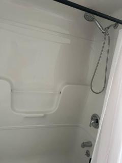 Newly renovated 3 bdrm unit - 8