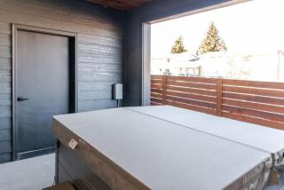 Brand New Private Hot tub - 6