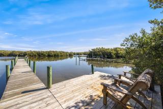 A Cedar Key Dock Holiday! - 5