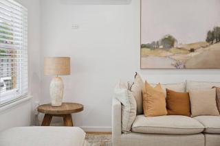 Sydney Super Stylish Cosy Comfy Cute - 3