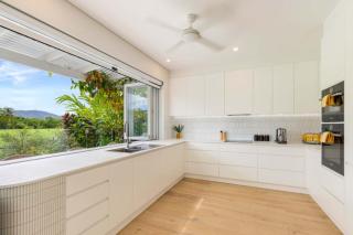 Villa Escape Port Douglas - 1