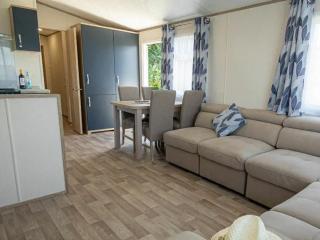 Swanage Supreme 3 Bedroom Caravan - 7