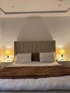 1 Bedroom Apartment Gulberg - 5