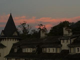 Suite privada econômica dentro do icônico Hotel Quitandinha - 6