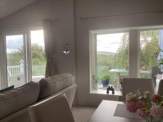 Idyllic Whitstable Lodge - 1