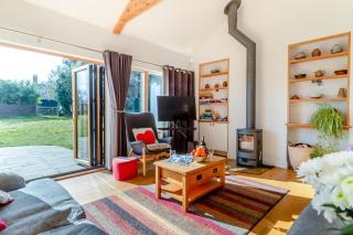 3 Bed in South Cove oc-r30975 - 7