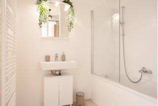 Expats and relocation - Only Monthly Stays - Near U1 Metro - 2