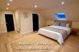 Westcove view three bedroom luxury house with hot tub - 2