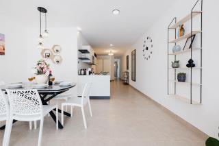 Brand New 3BR Family Flat Balcony & Side SeaView - 4