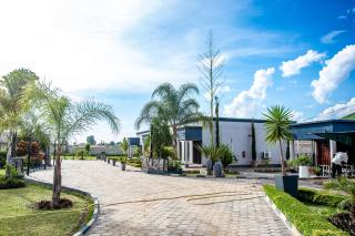 Zowe Luxurious Apartments - 5