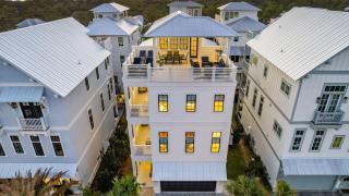 Beach Sea-kers Retreat by AvantStay Rooftop Deck w Views Pool Luxury 5BDR - 0