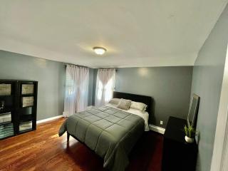 NYC 10 Minutes from JFK Queens Comforts - 7
