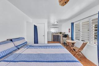 Studio w Patio Walk to Sandy Beach - 8