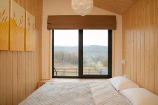 Hrust House - 2