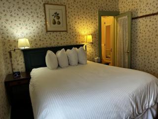 Garrison House Inn - 5