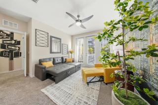 Stylish 2BR w Balcony, Pool & Pet-Friendly #15 - 1