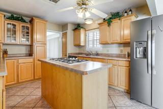 Patio and Fenced Yard Group Getaway Near Fort Bliss - 6