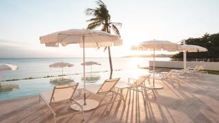 Panarea Beachfront Living - Pools Spa Gym & Luxury Amenities - 1