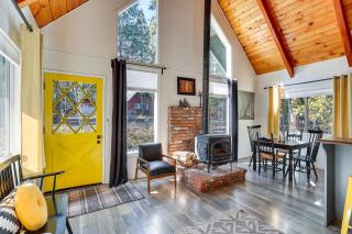 2 Mi to Trinity Lake Forest-View Gem with Hot Tub! - 9