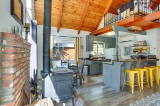 2 Mi to Trinity Lake Forest-View Gem with Hot Tub! - 6