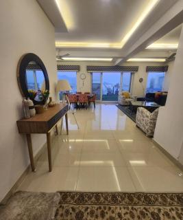 Omega Luxurious Penthouse - pool & servant quarter - 5