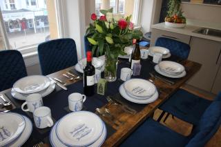 Cornerhouse Apartments 2 Sleeps 8 - 6