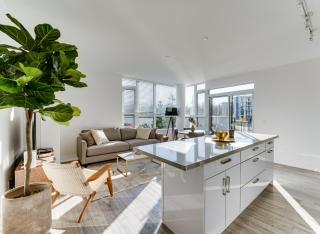 Lake Simcoe Stays at Friday Harbour Resort - 1