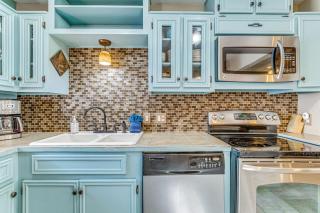 2 Mi to Midtown Ruidoso Retreat with Hot Tub! - 2