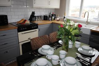 Cornerhouse Apartments 4 Sleeps 5 - 5