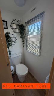 Lyons Winkups 3 bed Caravan - 5