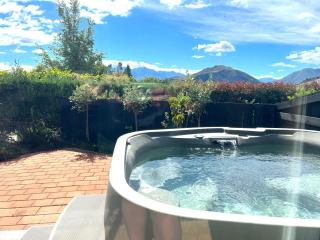 Black Diamond Retreat - Private Spa - 7