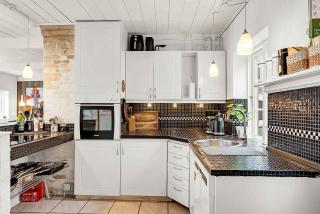 Atmospheric Holiday Home With Spa And Garden - 3