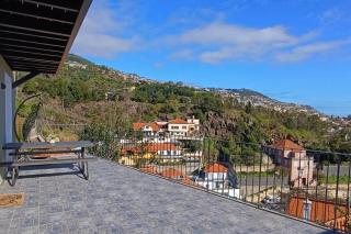 A View to Paradise – Spectacular Sea & Bay Views - 9