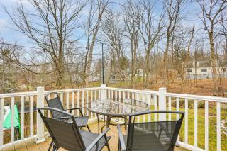 Walk to Lake Hopatcong Vibrant Home with Deck! - 9