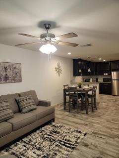 Quiet Professional Stay & Per Diem OK - 0