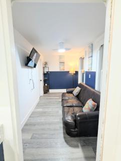 3BD, 7 min to Beach, pet friendly, 3 FREE parking! - 9