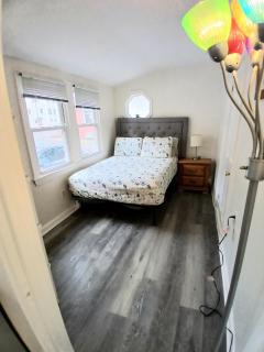 1 bedroom 7 min walk to beach Pets FREE Parking - 9