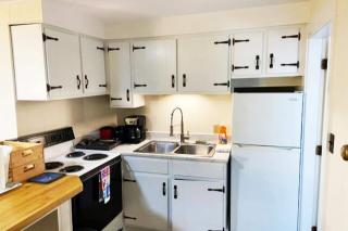 4 min to the beach 1 BD sleeps 4 Pets Ok FREE Park - 6