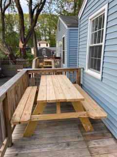 Updated 2 BD cottage 10 min walk to Pier & Beach - 3