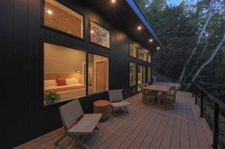 Cozy Luxury Cabin w Hot Tub, Fire Pit, King Bed - 3