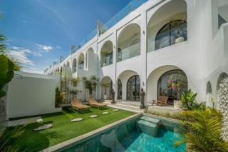 Unu V8 Mediterranean 2BR Rooftop & Pool In Canggu - 0