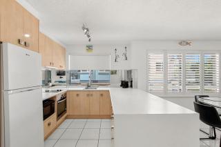 Ocean Breeze Unit 1, 42 King Street, Kings Beach - 9