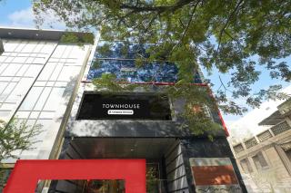 Super Townhouse Koramangala Road Complex Formerly Parkash Tower - 0
