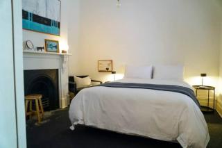 Charming Fitzroy Terrace Walk, Dine & Explore - 9