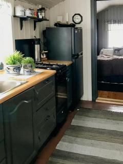 Traditional Cabin In Beautiful Mountain Setting - 4