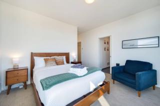 Perch - Modern Seattle View Home w/ Rooftop Deck & Parking - 4