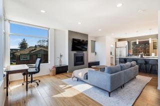 Perch - Modern Seattle View Home w/ Rooftop Deck & Parking - 6