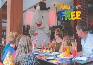 Radisson Resort and Suites Phuket - Kamala Beach - 4