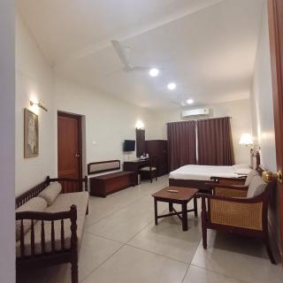 Silver Crest Resort - 2