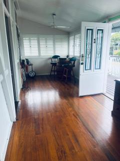 Character Queenslander in Cairns City - 6